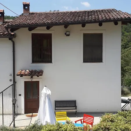 La Casetta Di Eli Holiday home Roddino